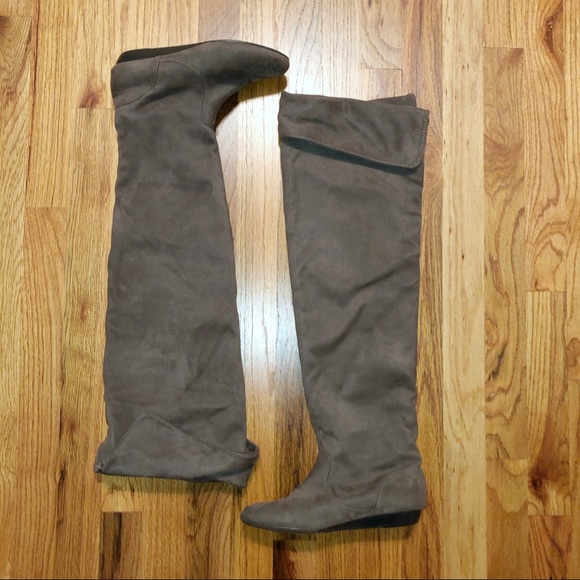 Aldo Shoes - ❤️ ALDO Grey Suede Grey Over Knee Boots